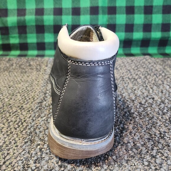 TIMBERLAND NELLIE CHUKKA BOOTS (23312) – BLACK/WHITE - US8.5 - Picture 4 of 13